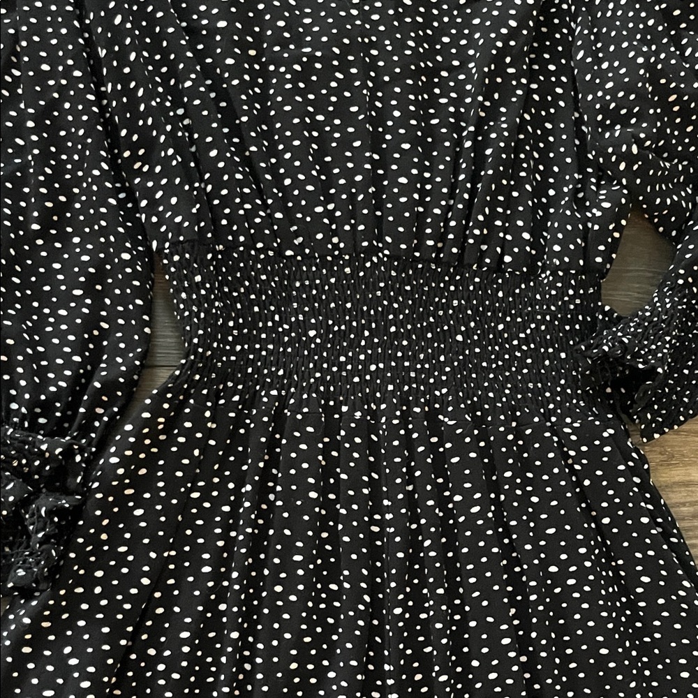 saint+sofia Black and White Dotted Midi Dress - Picture 3 of 5